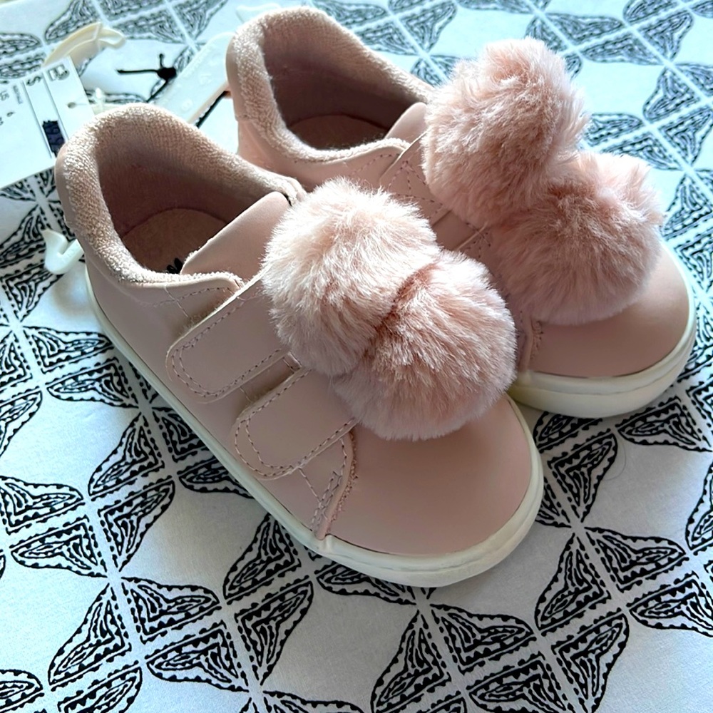 Cute Girls Sneakers